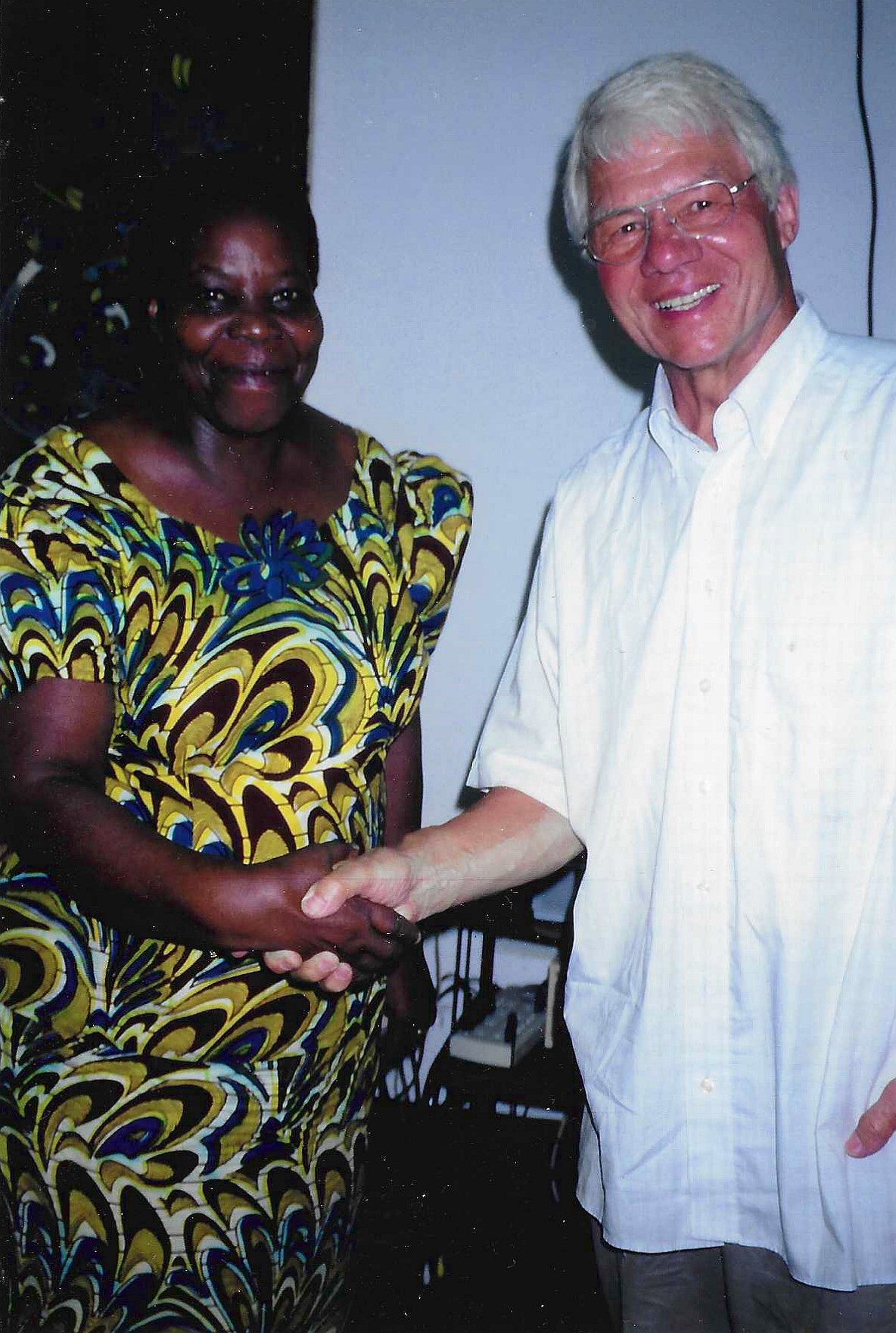 Johannes Paehl 2005 bei einem Besuch in Tansania